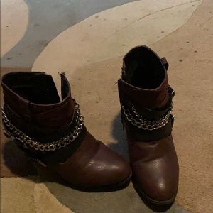Buckle bootie